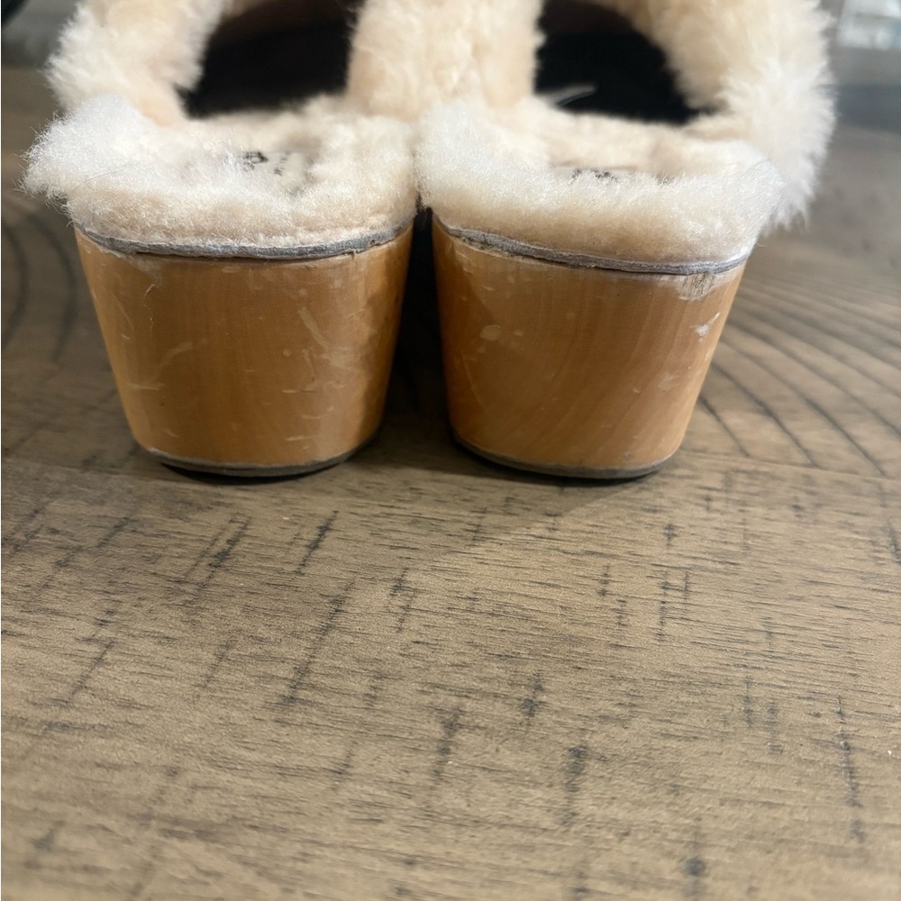 Ugg Australia Sherpa Lined Kalie Chestnut Suede Studded Clogs w/ Wooden Heel - Picture 8 of 10